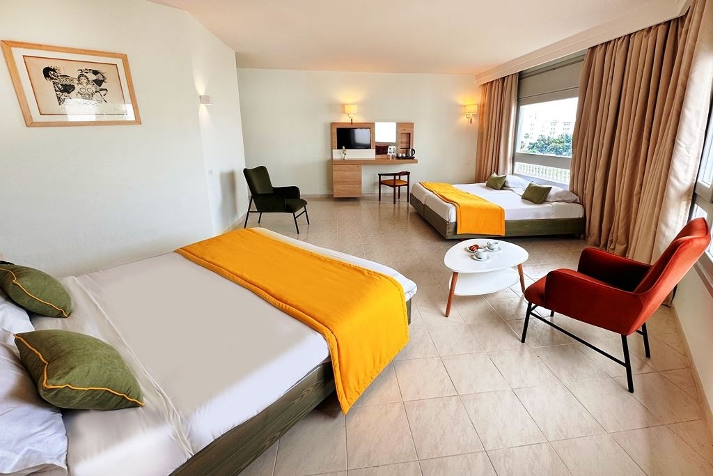 rooms-double-standard-room-gardenview