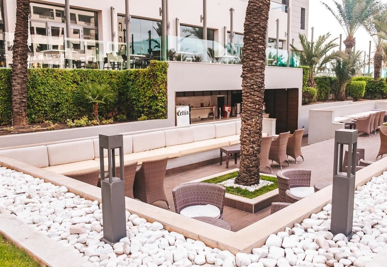 restaurants-snack-bar