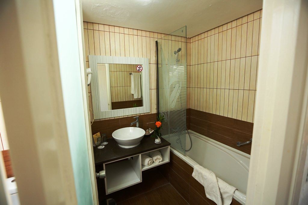 rooms-double-bungalow