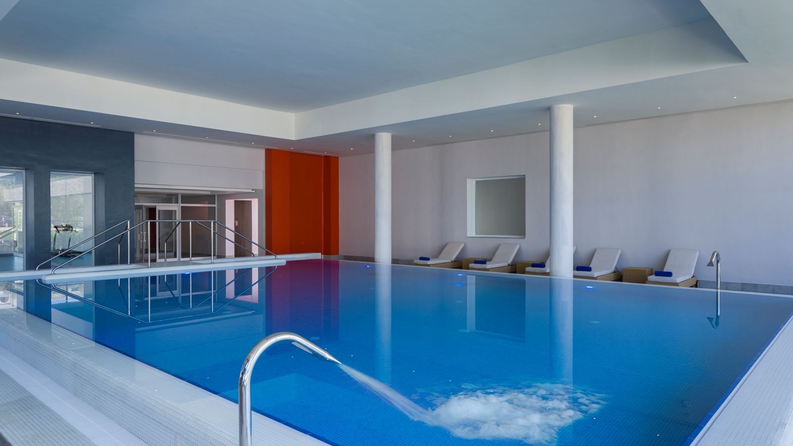 pools-indoor-pool