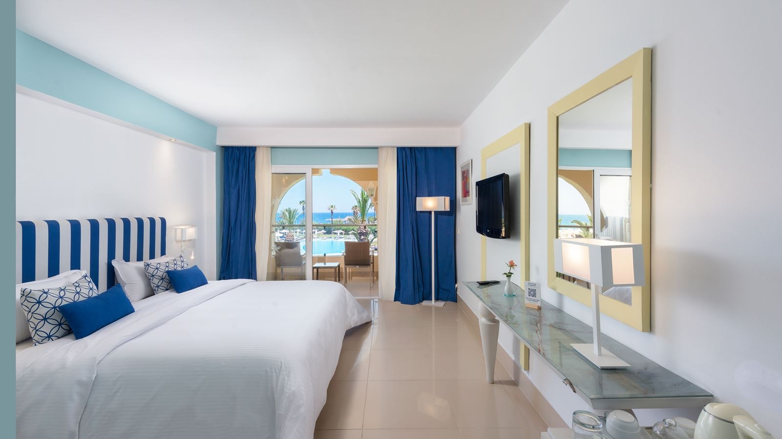 rooms-room-double-sea-view-superior