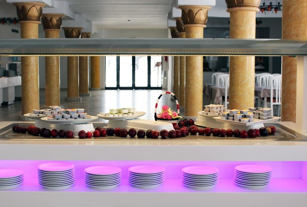 restaurants-restaurants