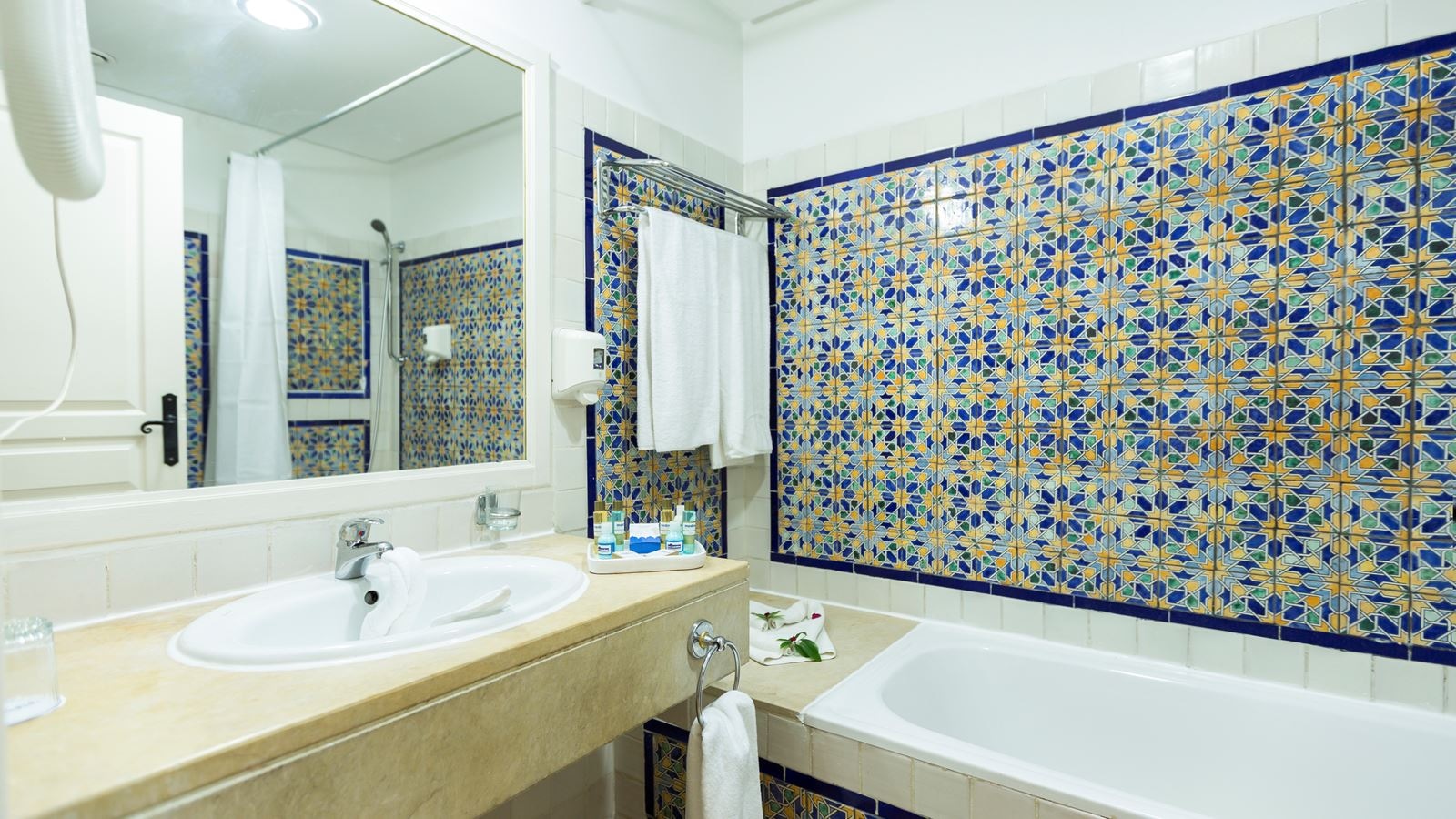 rooms-superior-family-suite