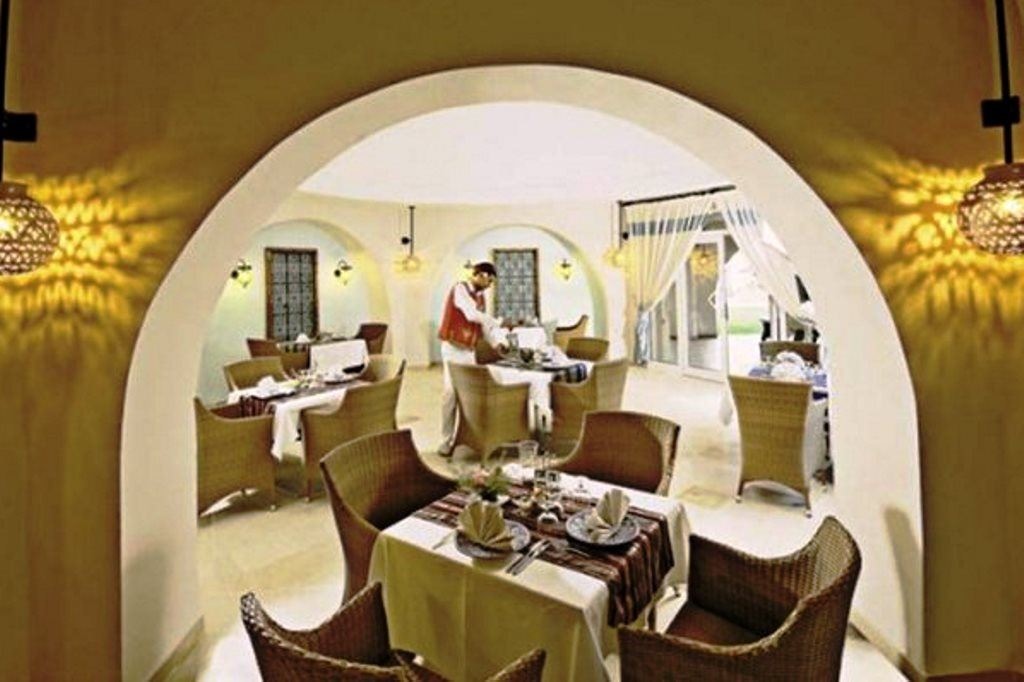 restaurants-restaurants