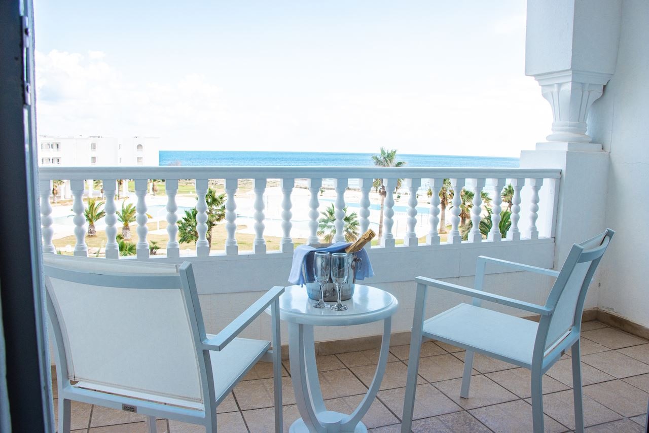 rooms-sea-view-room-dble-trp-qd