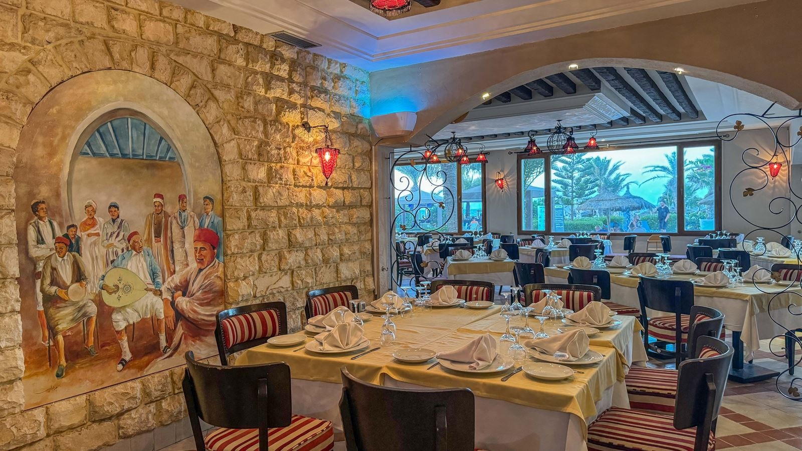 restaurants-main-building