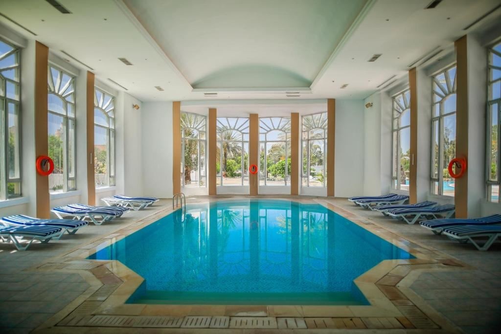 pools-indoor-pool