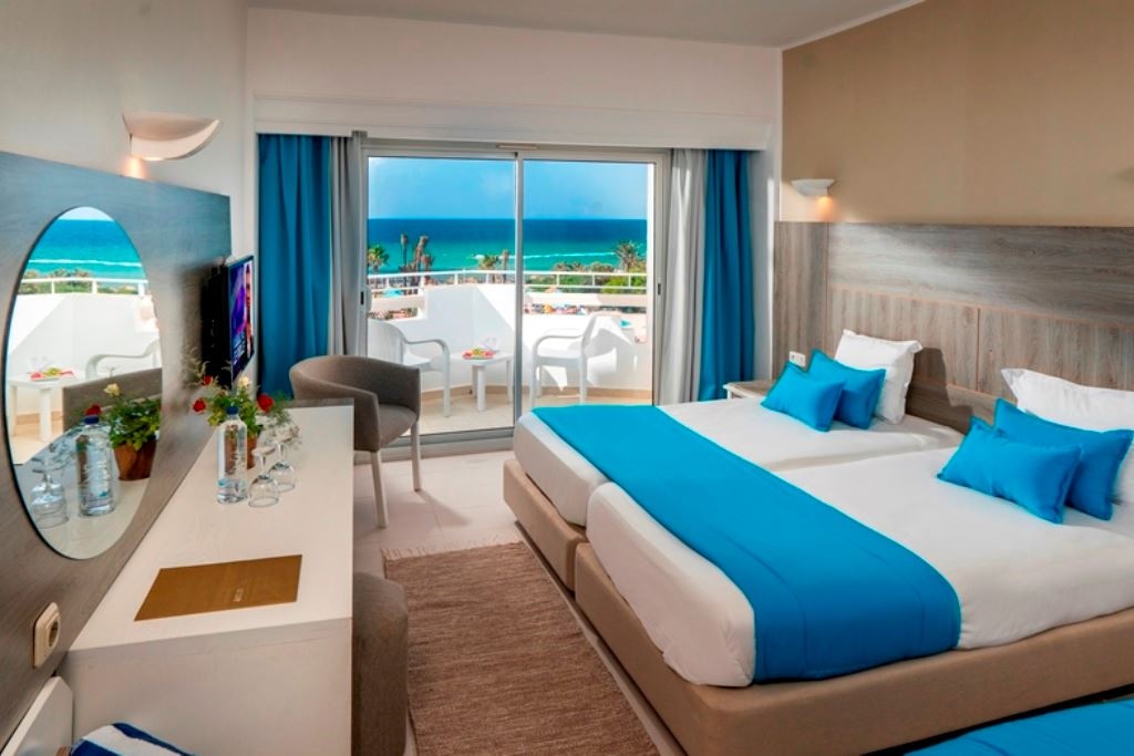 rooms-standard-single-room-garden--sea-view