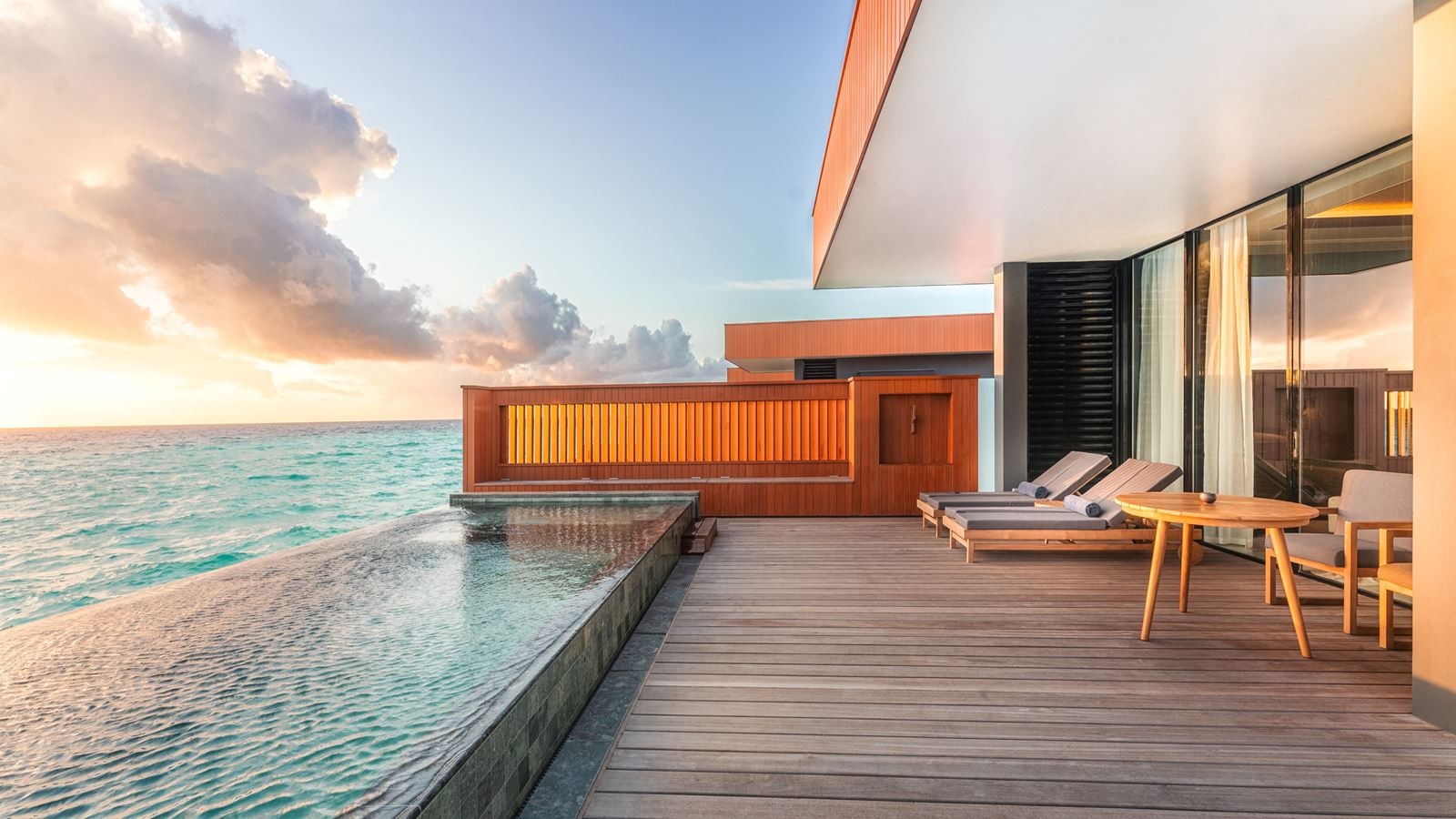 rooms-ocean-pool-villa--2-bedroom