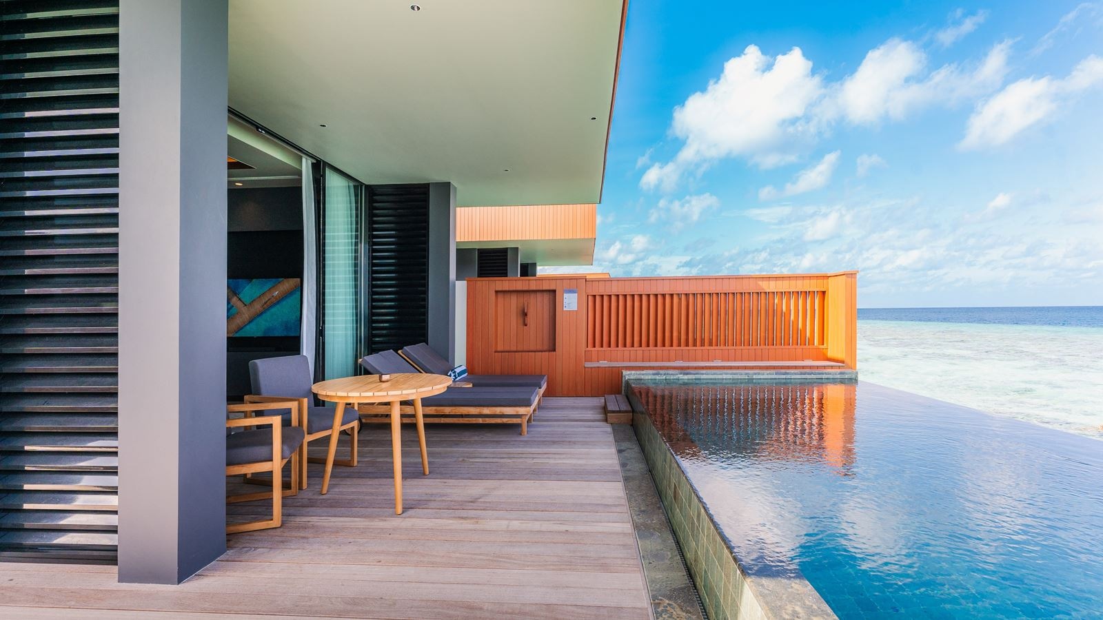 rooms-ocean-pool-villa