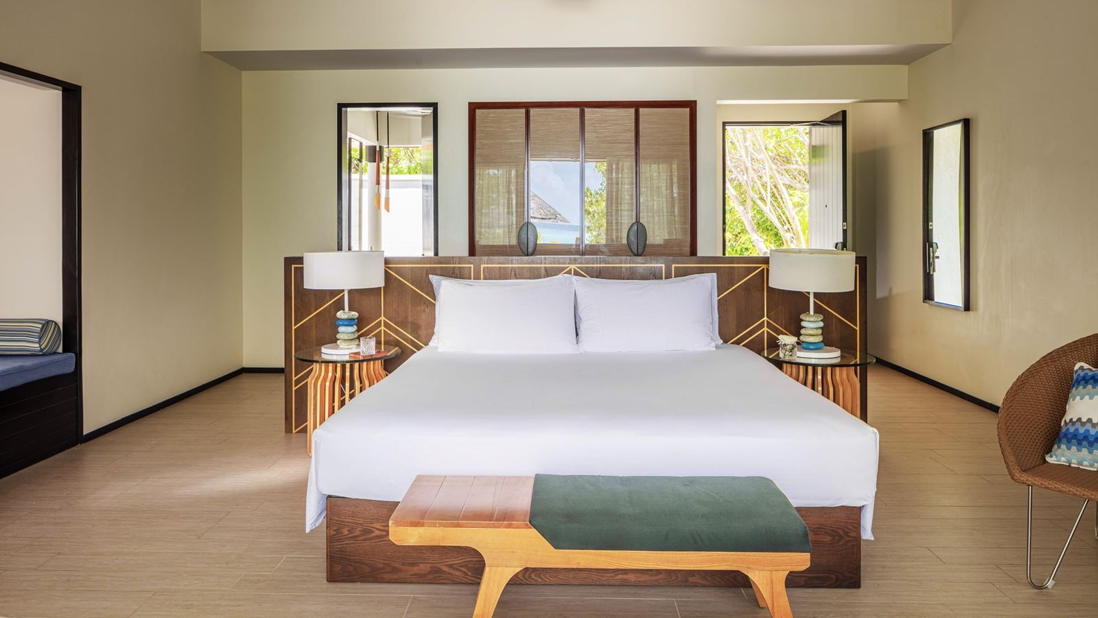 rooms-sunrise-beach-villa