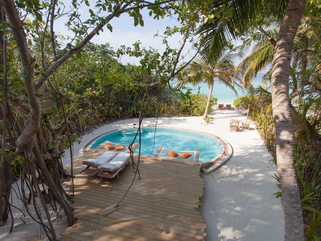 rooms-crusoe-villa-suite-with-pool