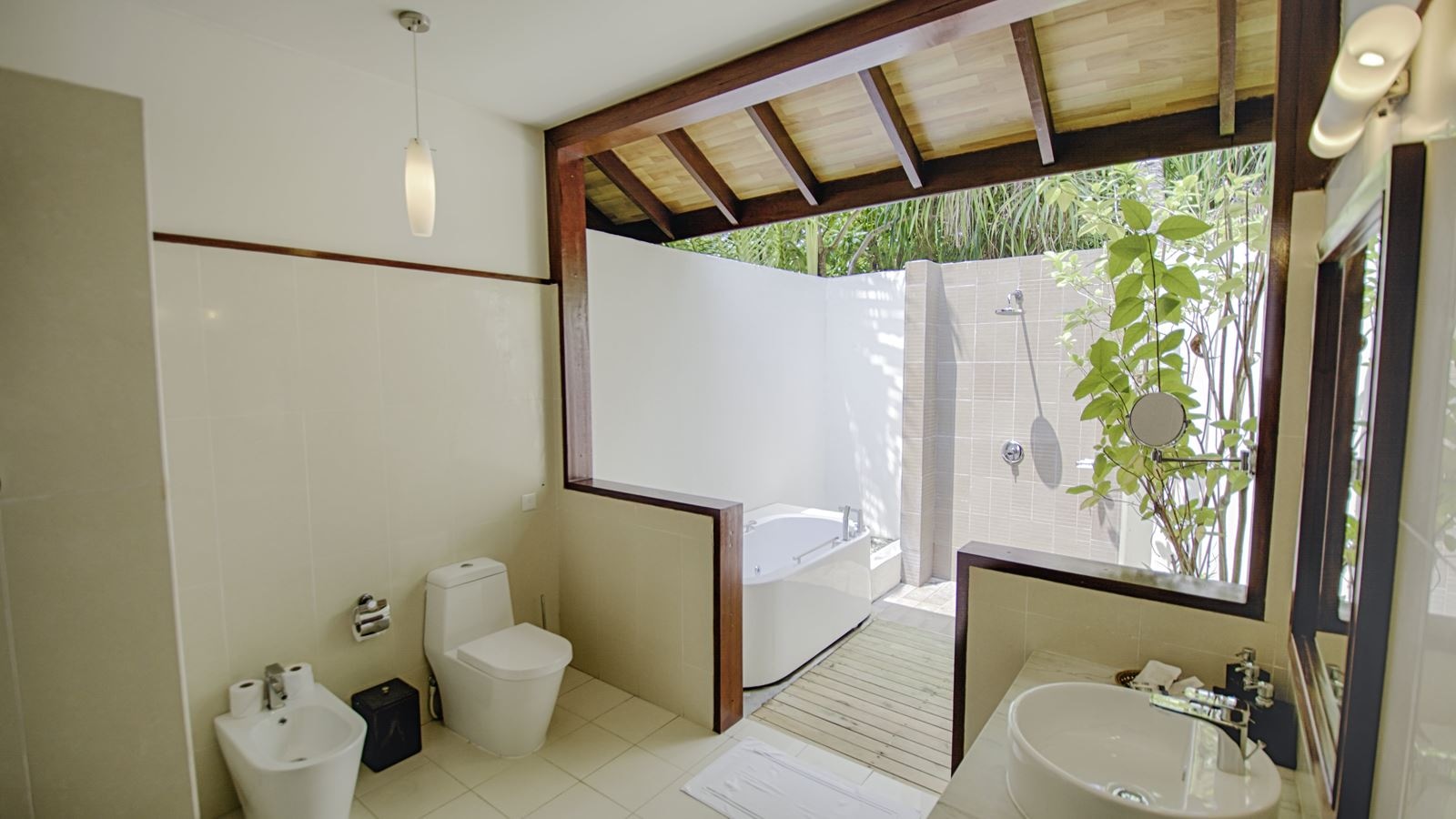 rooms-villa-classic-garden-view