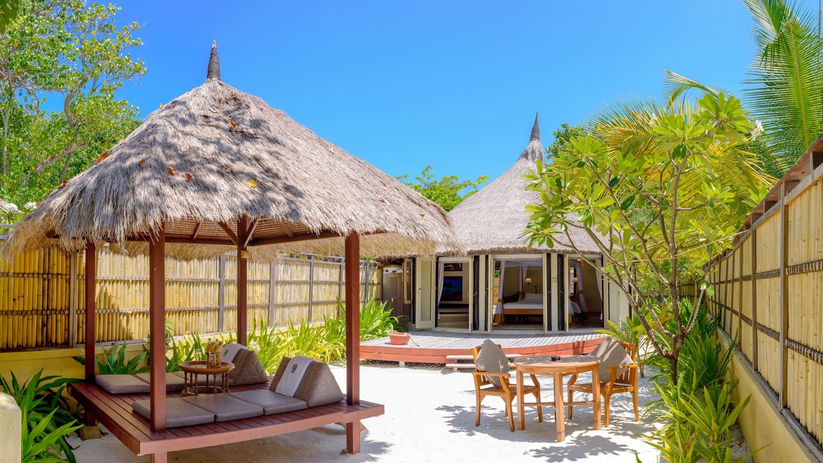 rooms-oceanview-pool-villa