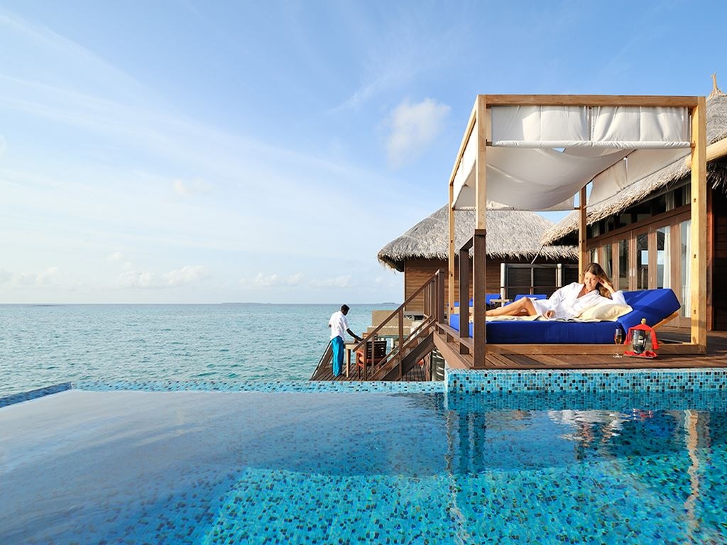 rooms-coco-residence-with-pool