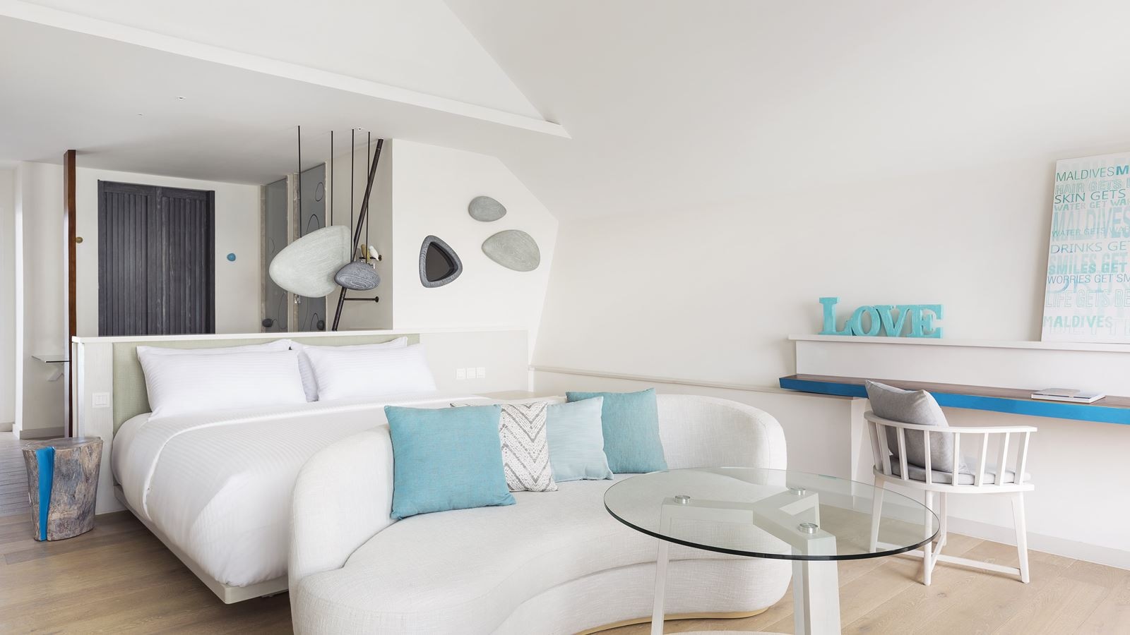 rooms-overwater-infinity-pool-villa