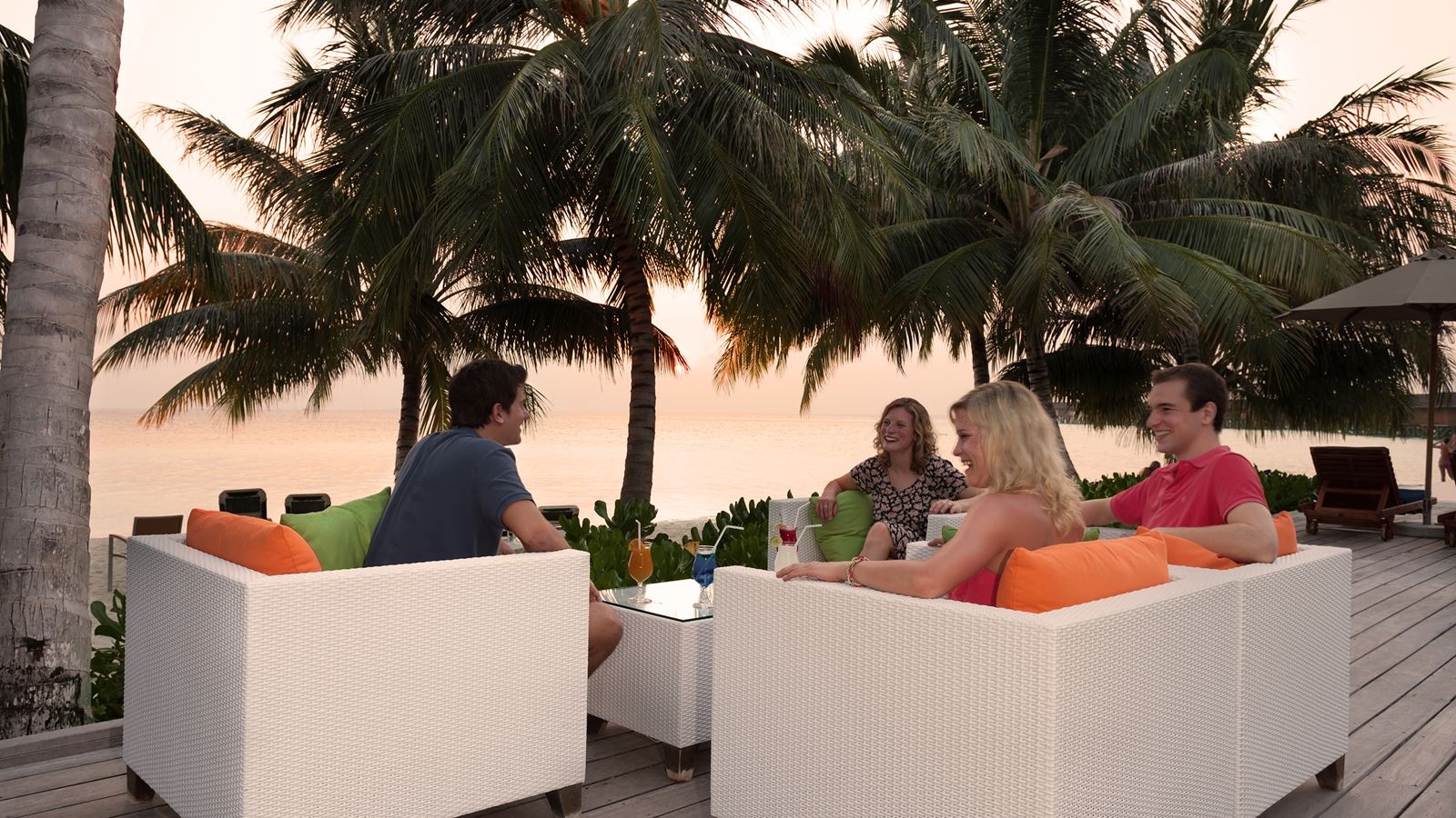 bars-sunset-bar-adults-only