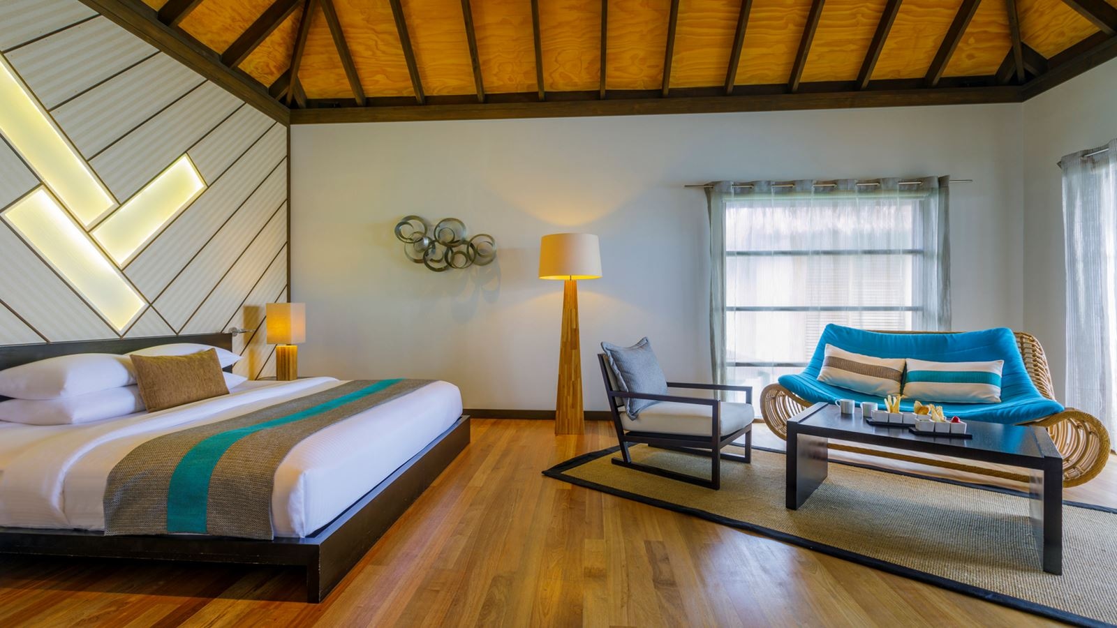 rooms-water-bungalow-with-pool