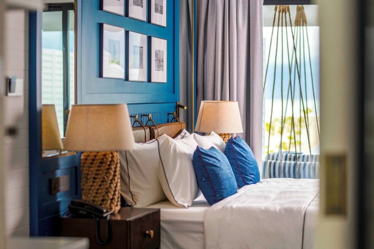 rooms-deluxe-beach-pool-villa