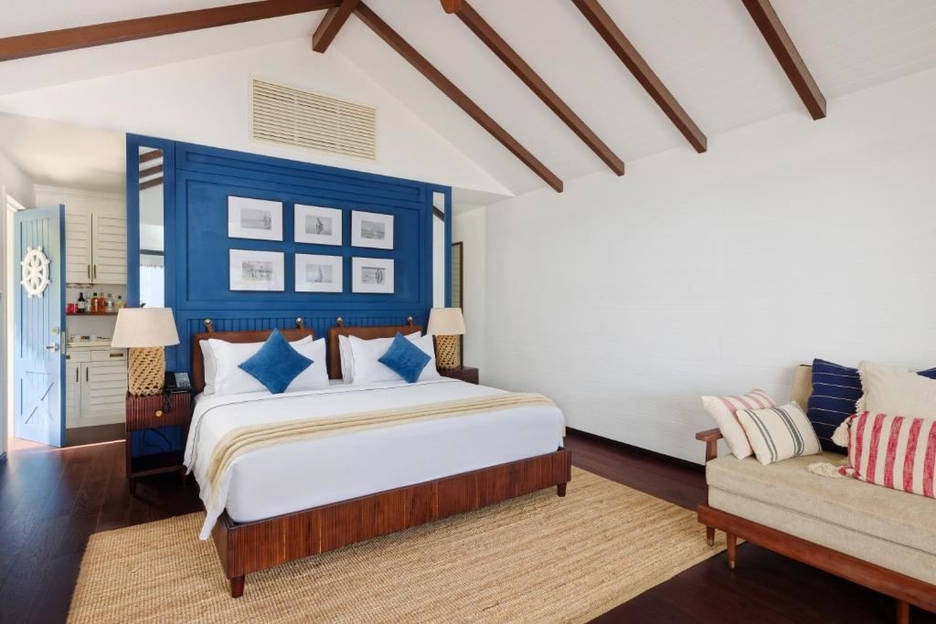 rooms-ocean-beach-pool-villa