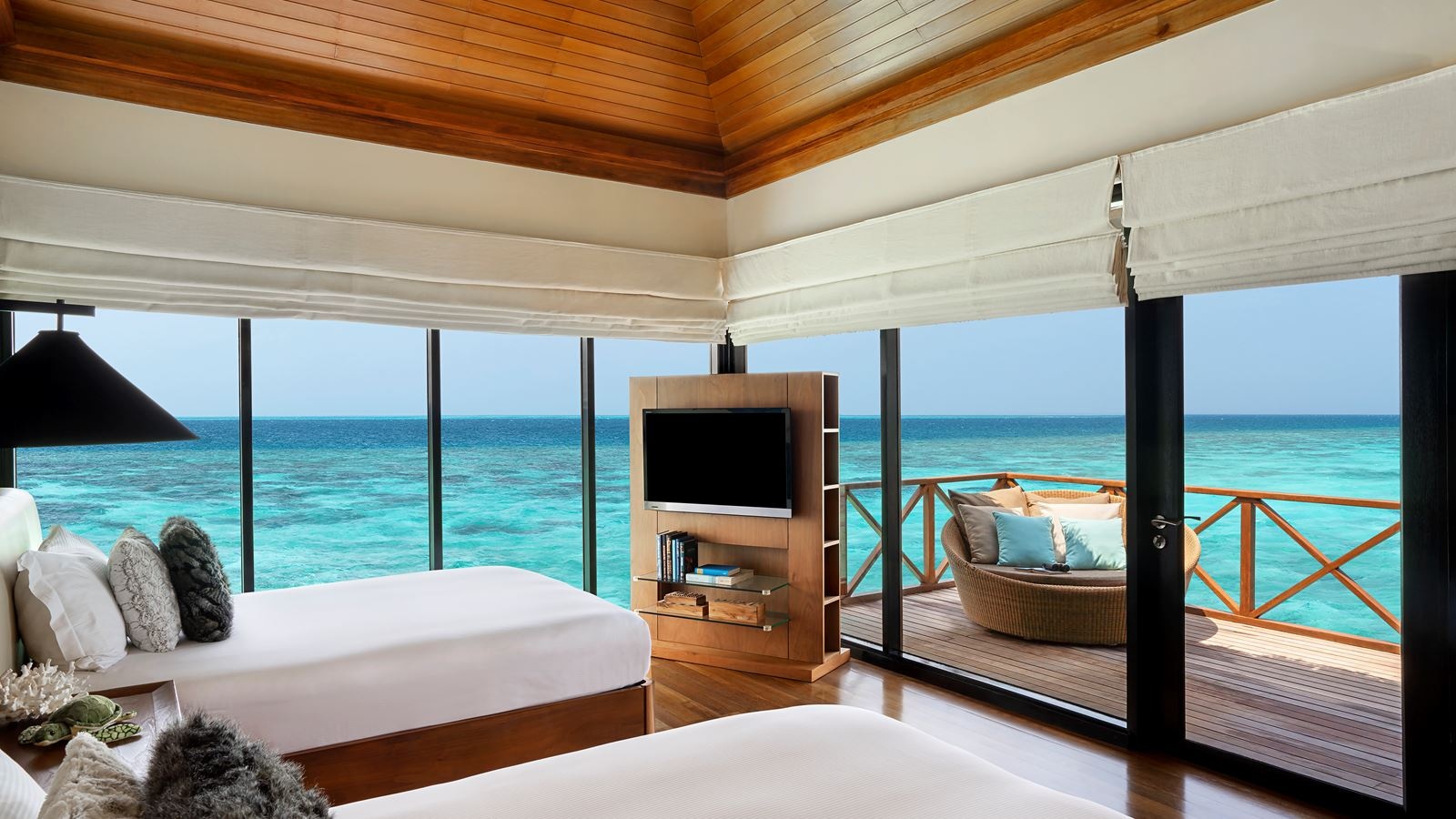 rooms-two-bedroom-ocean-pavilion-with-pool