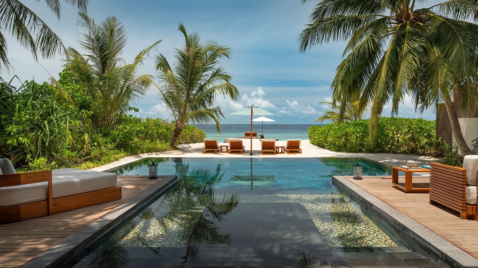 rooms-two-bedroom-beach-house-with-pool