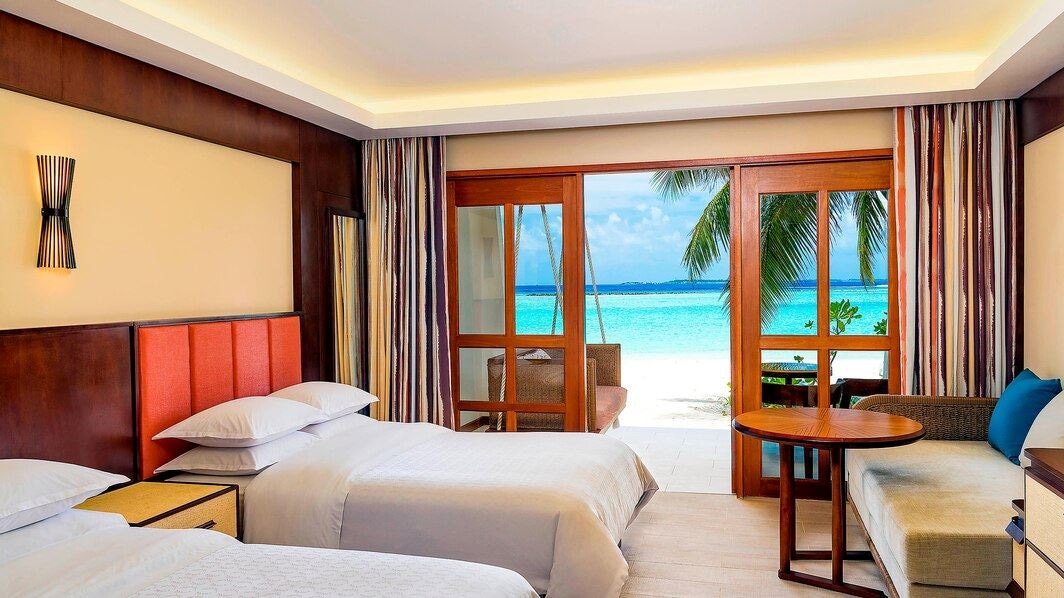 rooms-deluxe-beachfront