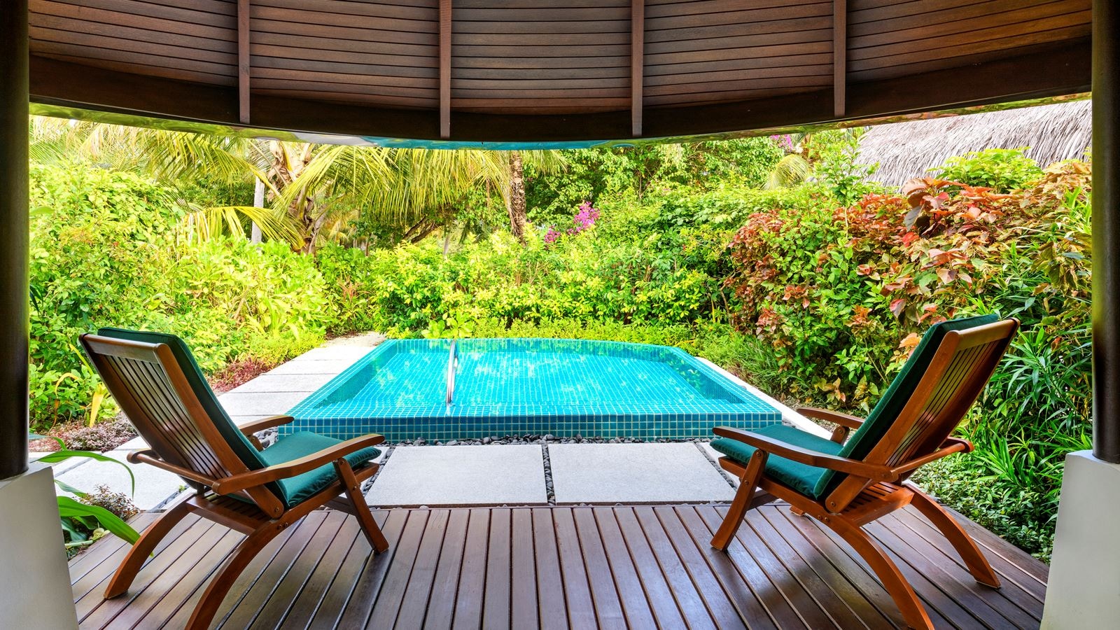 rooms-cottage-with-pool