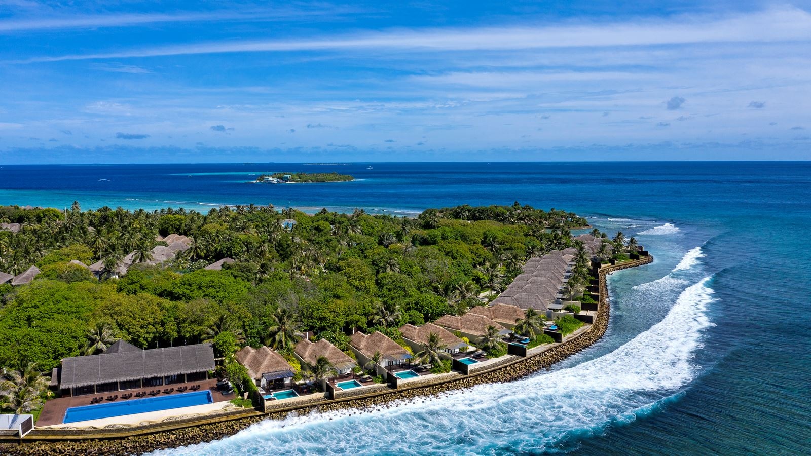 rooms-ocean-pool-villa