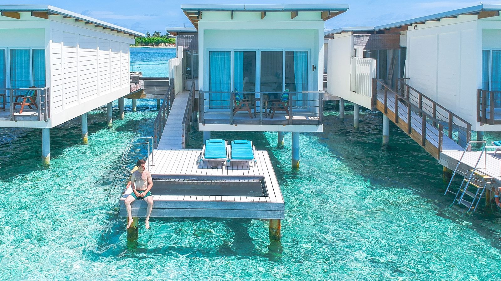 rooms-overwater-villa-island-view