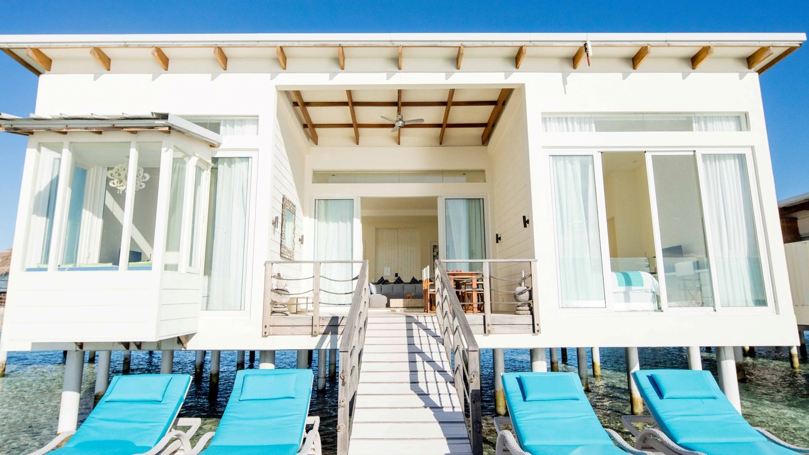 rooms-three-bedroom-beach-pool-villa