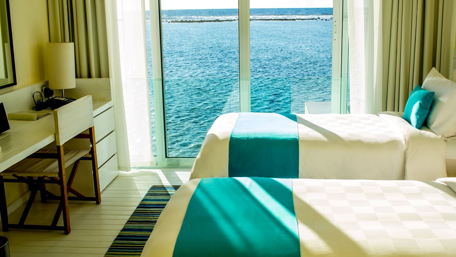 rooms-two-bedroom-overwater-villa