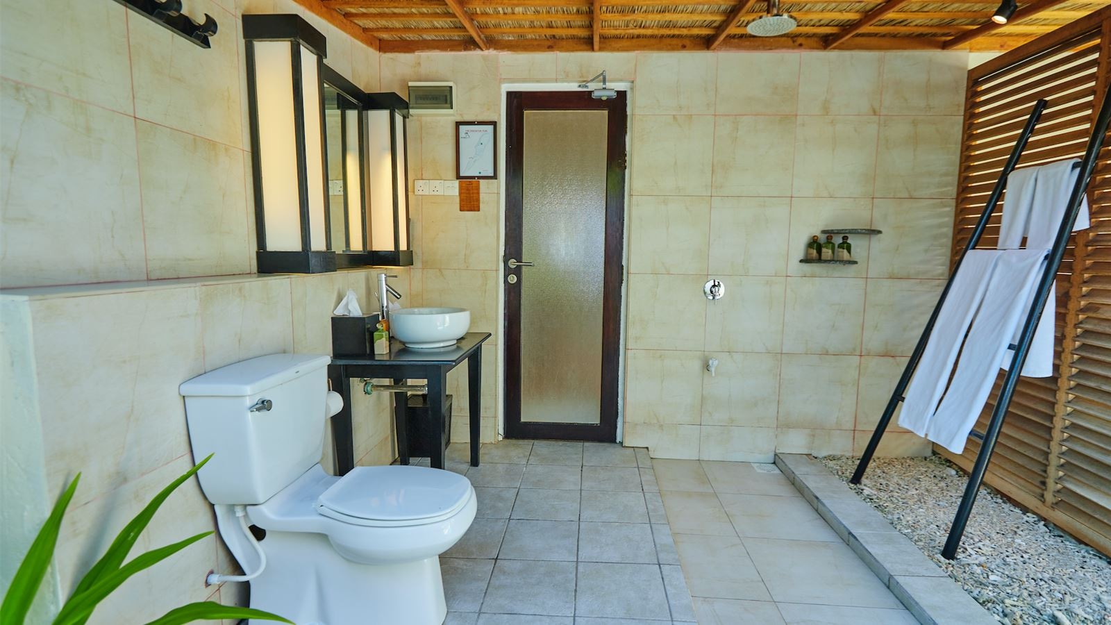 rooms-premium-beach-bungalow