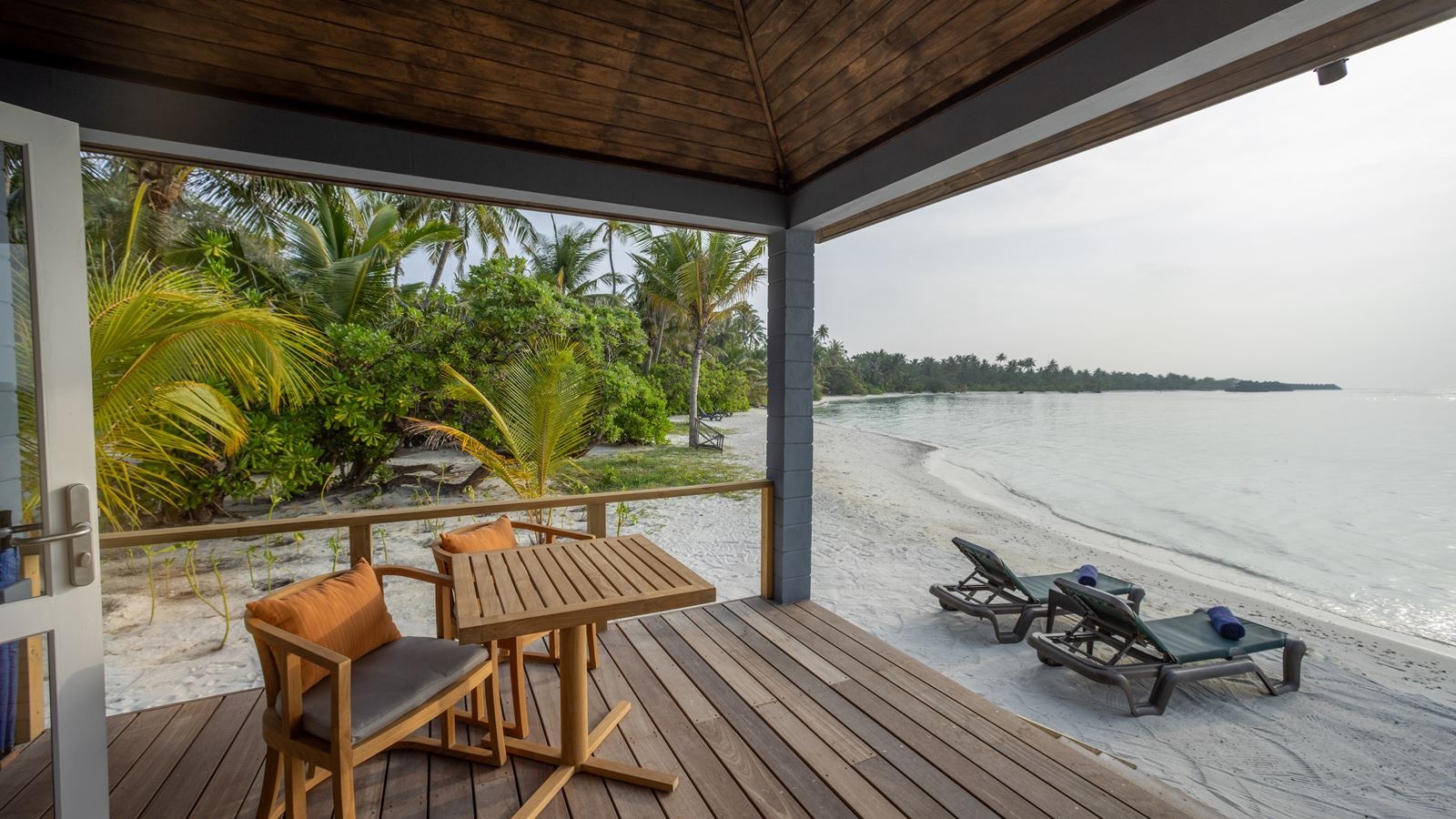 rooms-two-bedroom-beach-villa