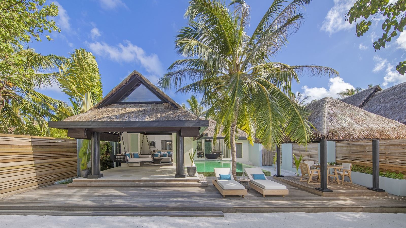 rooms-beach-house-with-pool