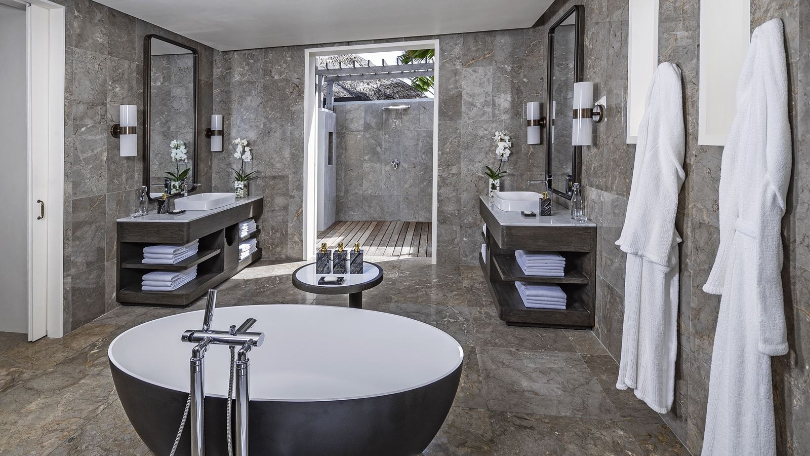 rooms-two-bedroom-beach-pool-residence