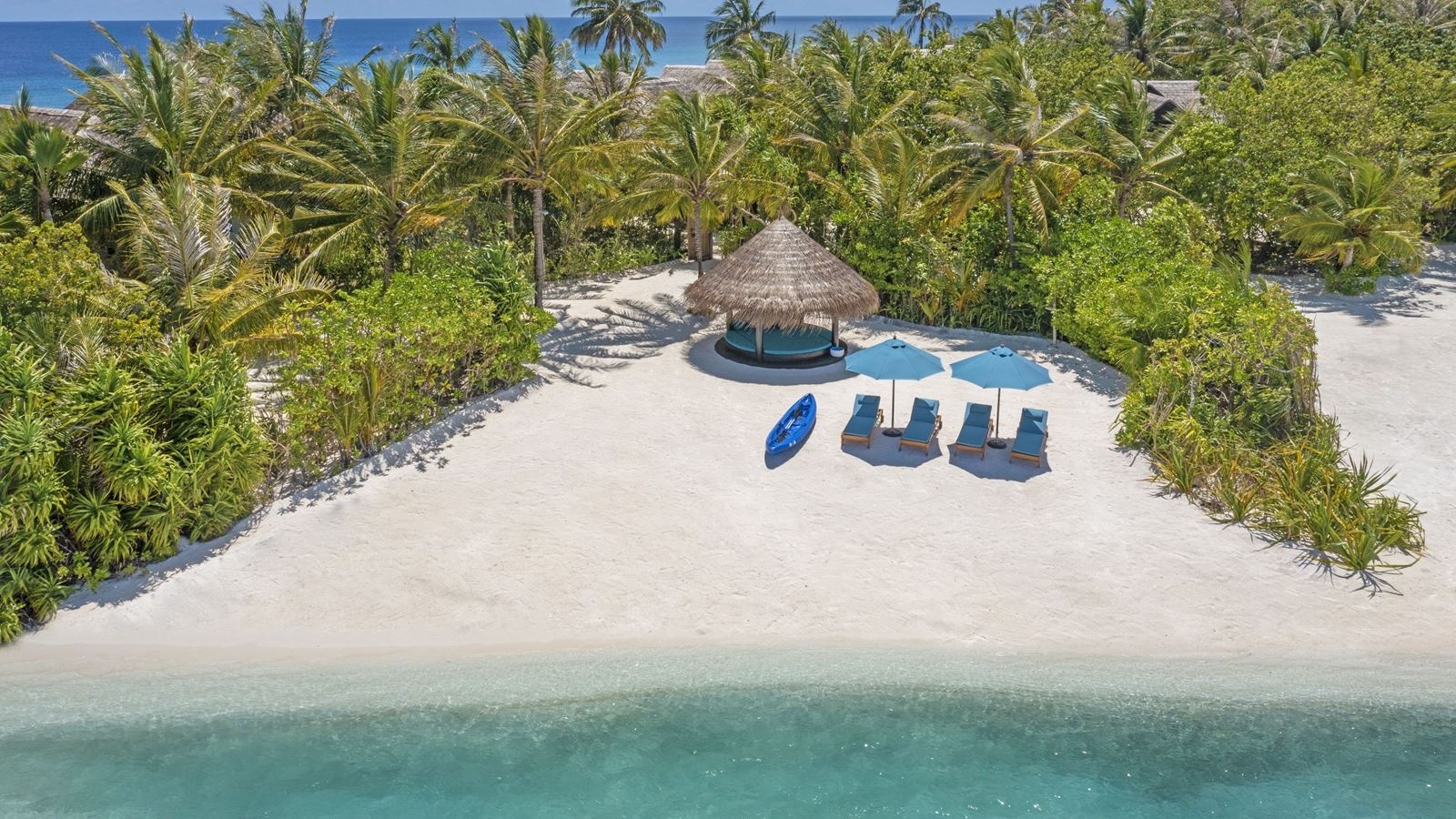 rooms-two-bedroom-beach-pool-residence