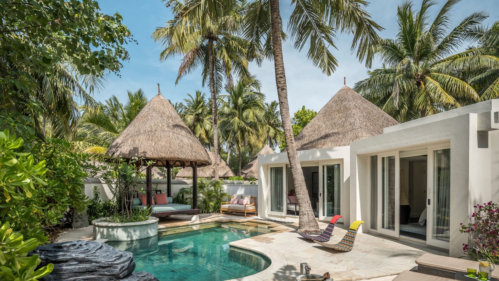 rooms-two-bedroom-beach-pavilion-with-pool