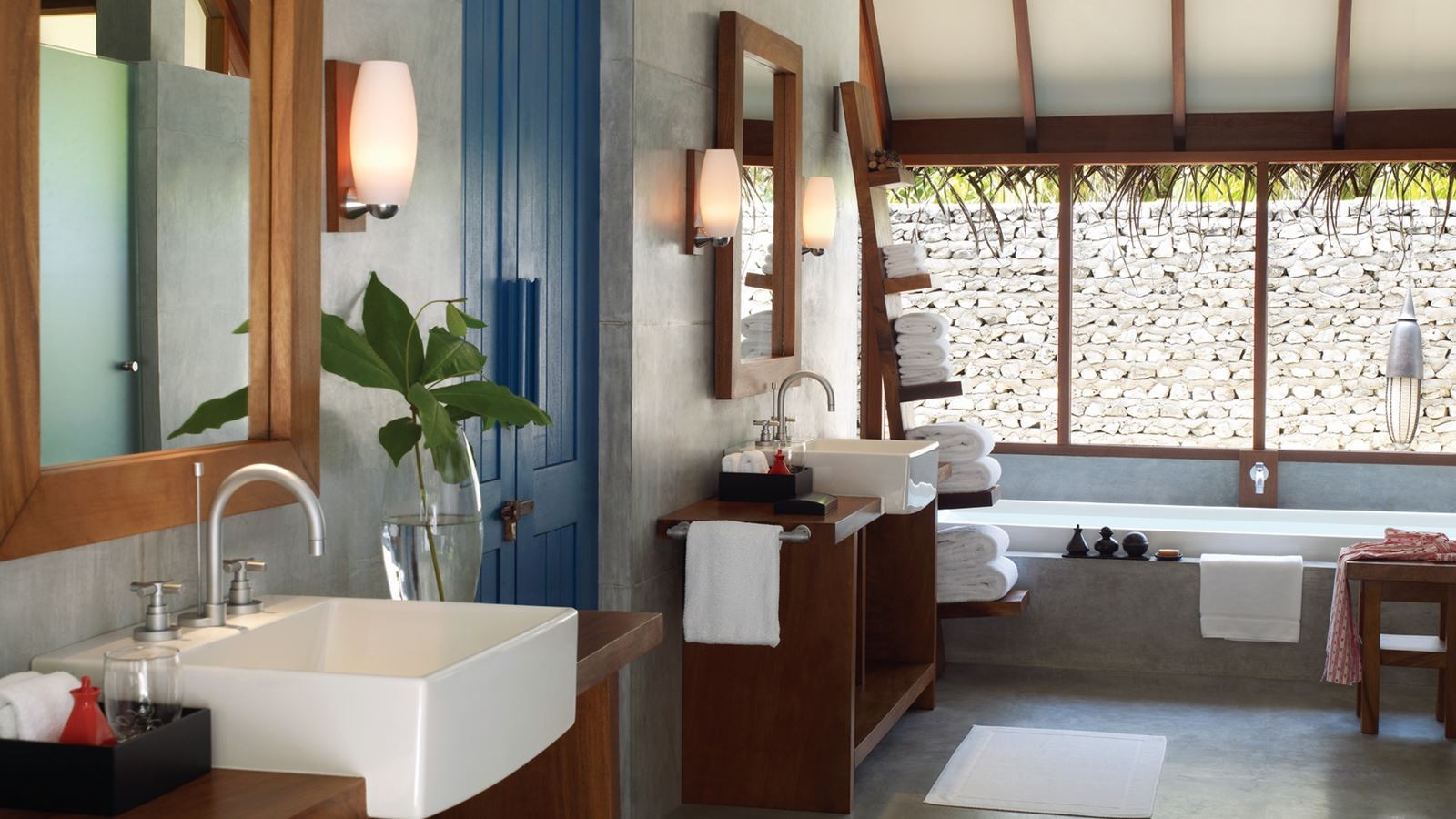 rooms-family-beach-villa-with-pool