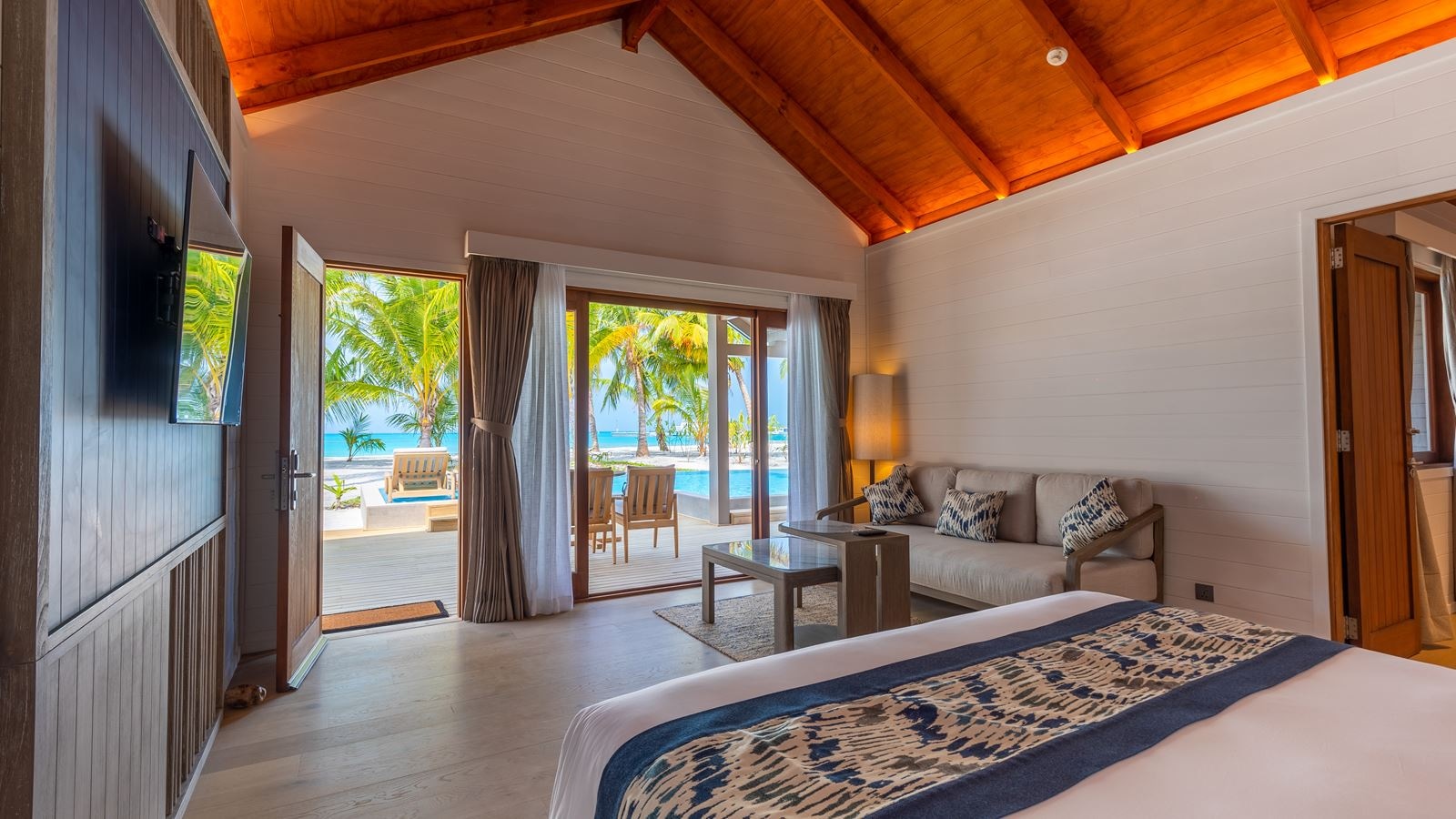 rooms-two-bedroom-beach-pool-villa