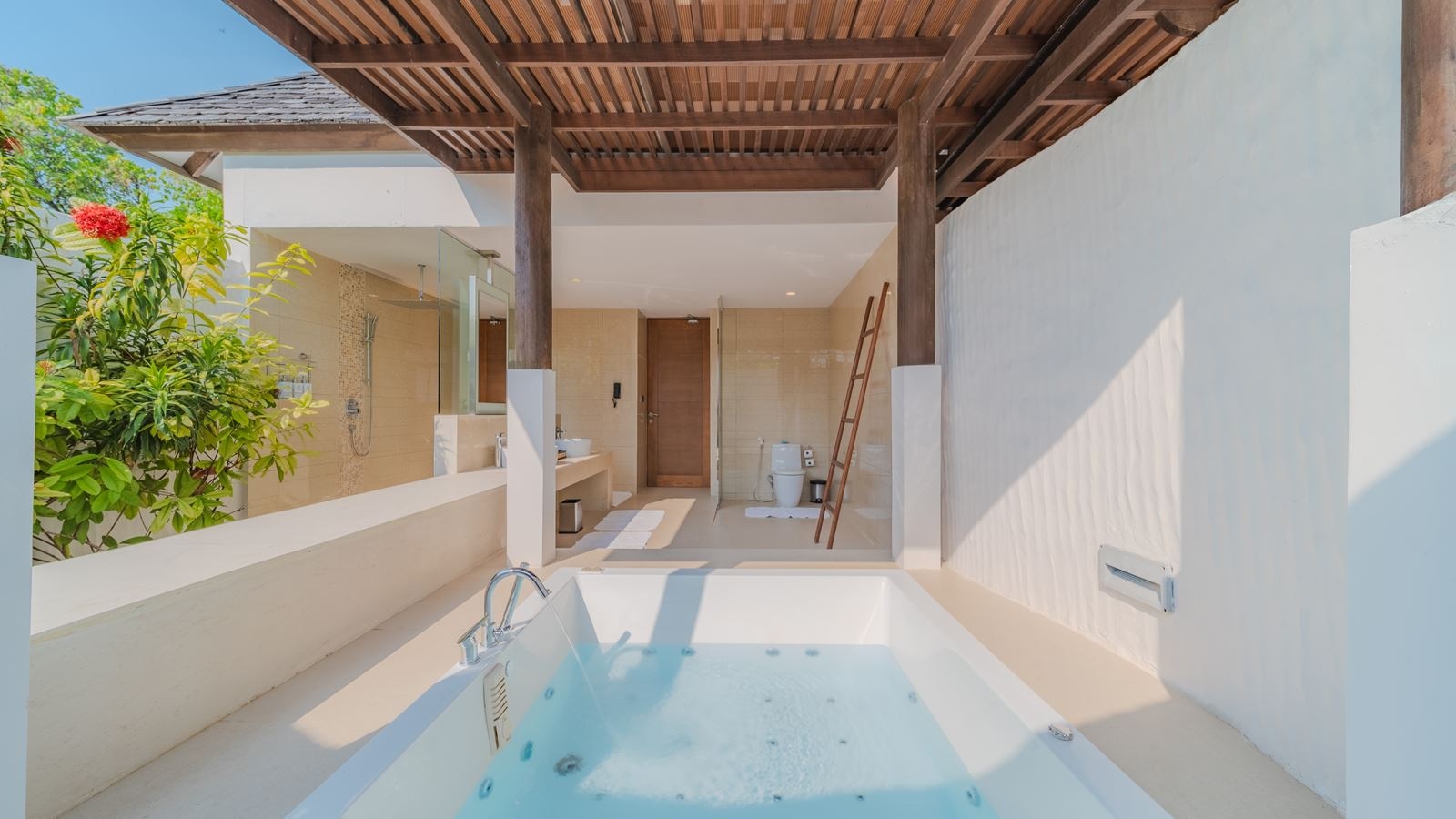 rooms-beach-residence-with-plunge-pool