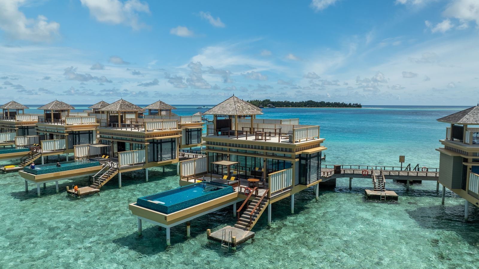 rooms-inocean-pool-villa