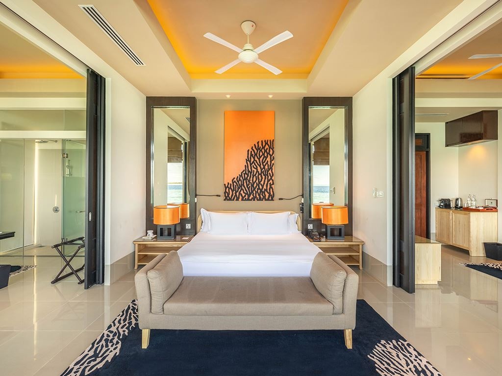 rooms-inocean-pool-villa