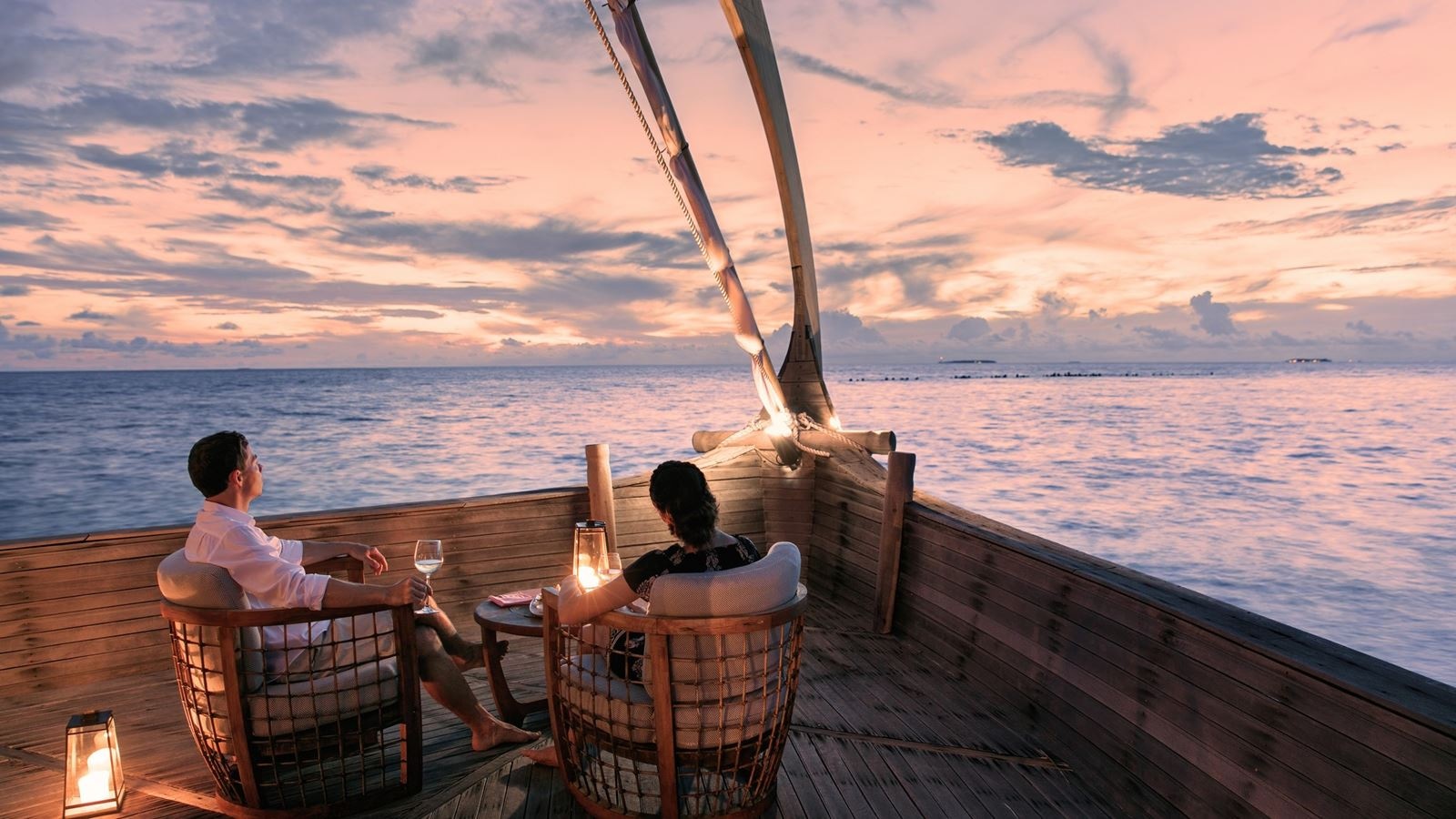 restaurants-batheli-by-the-reef