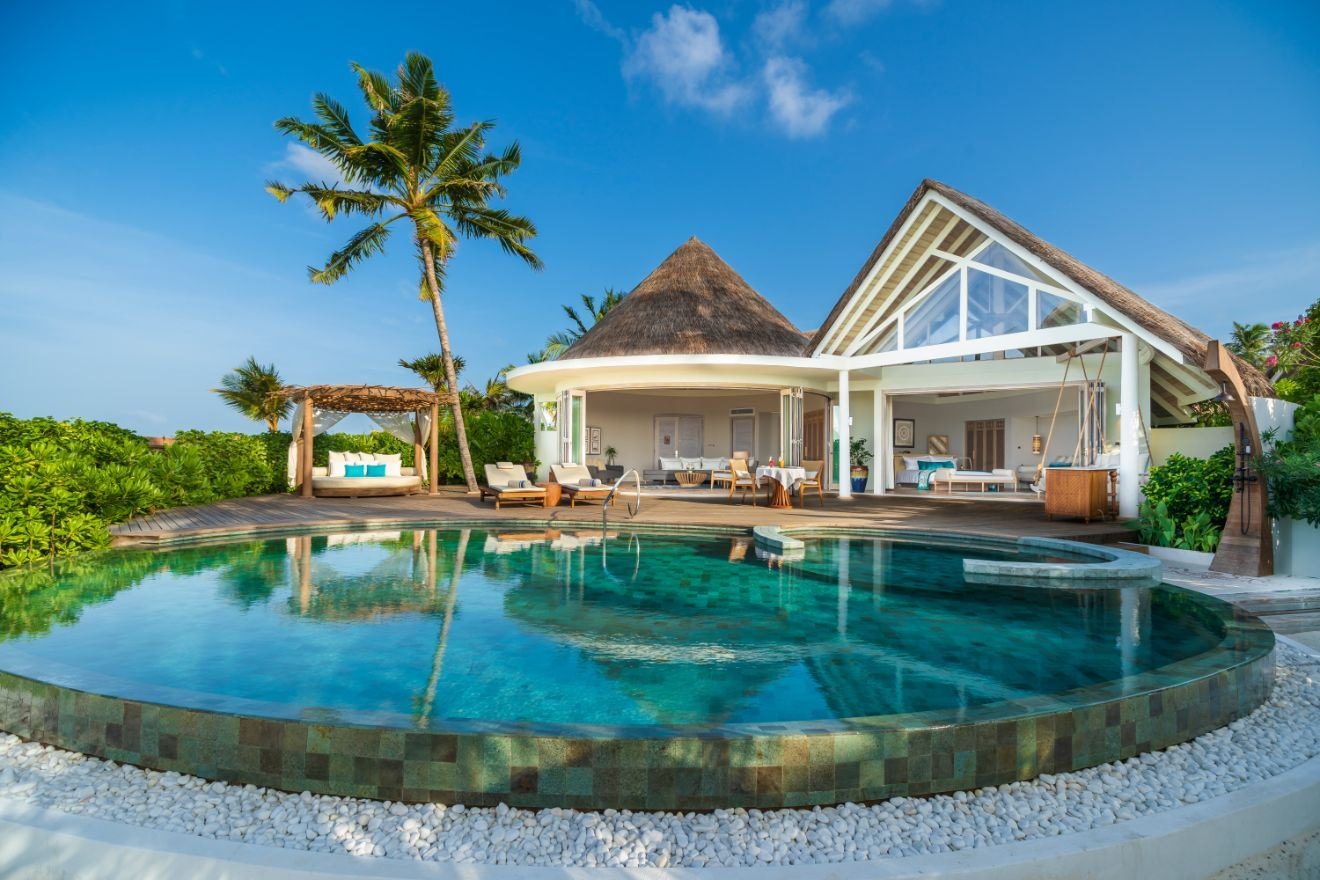 rooms-one-bedroom-beach-residence-with-private-pool