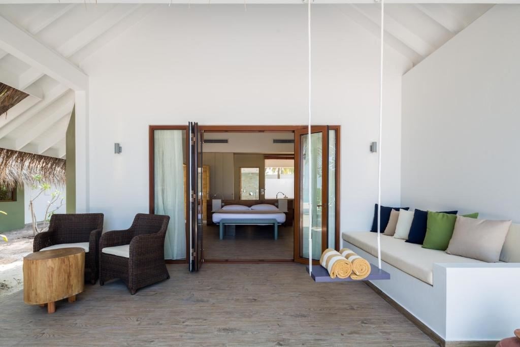 rooms-beach-suite-pool