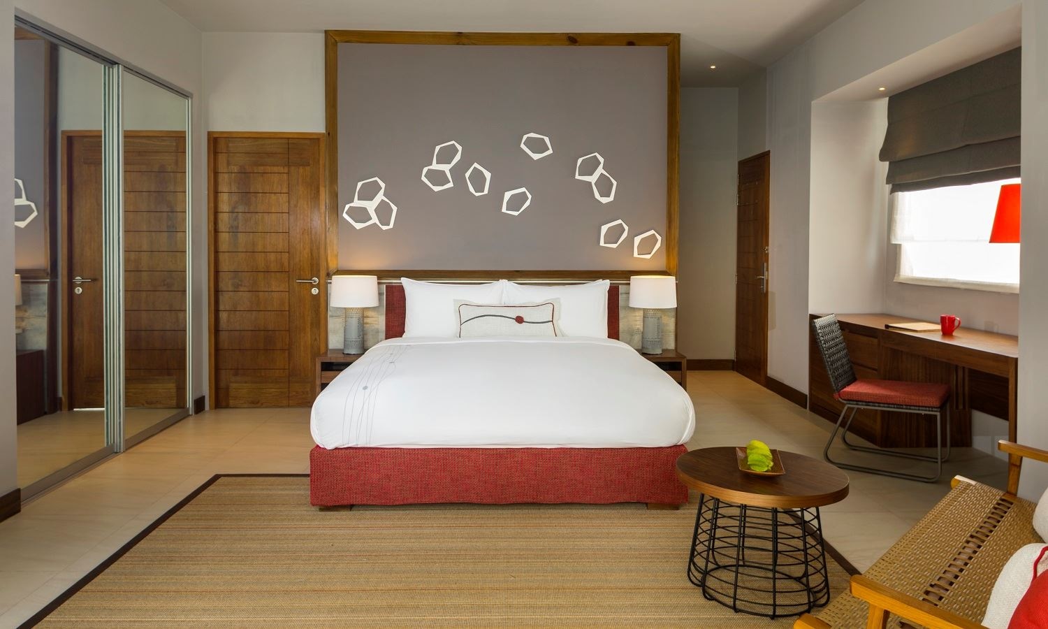 rooms-deluxe-beach-bungalow