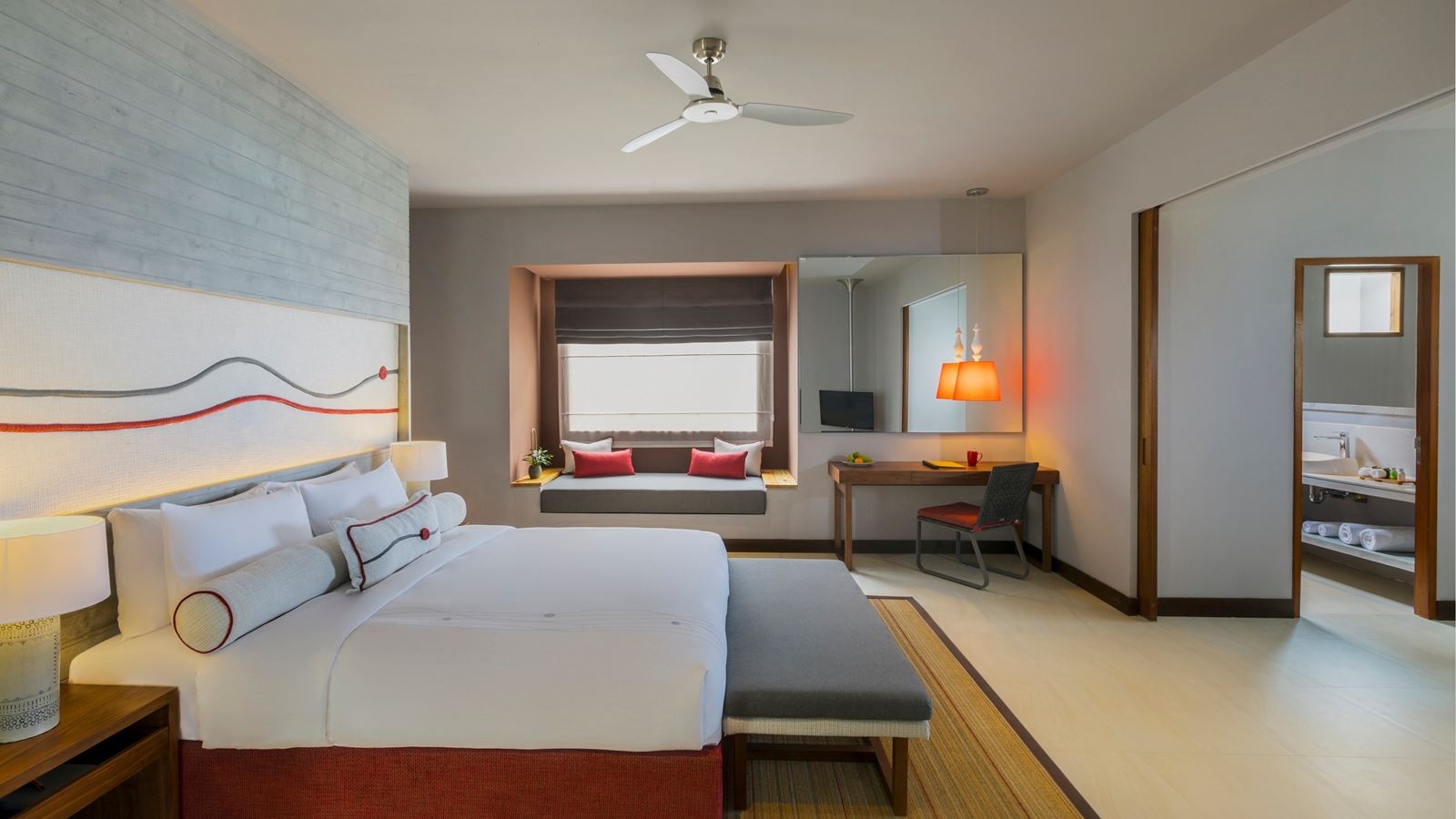 rooms-beach-suite-with-pool