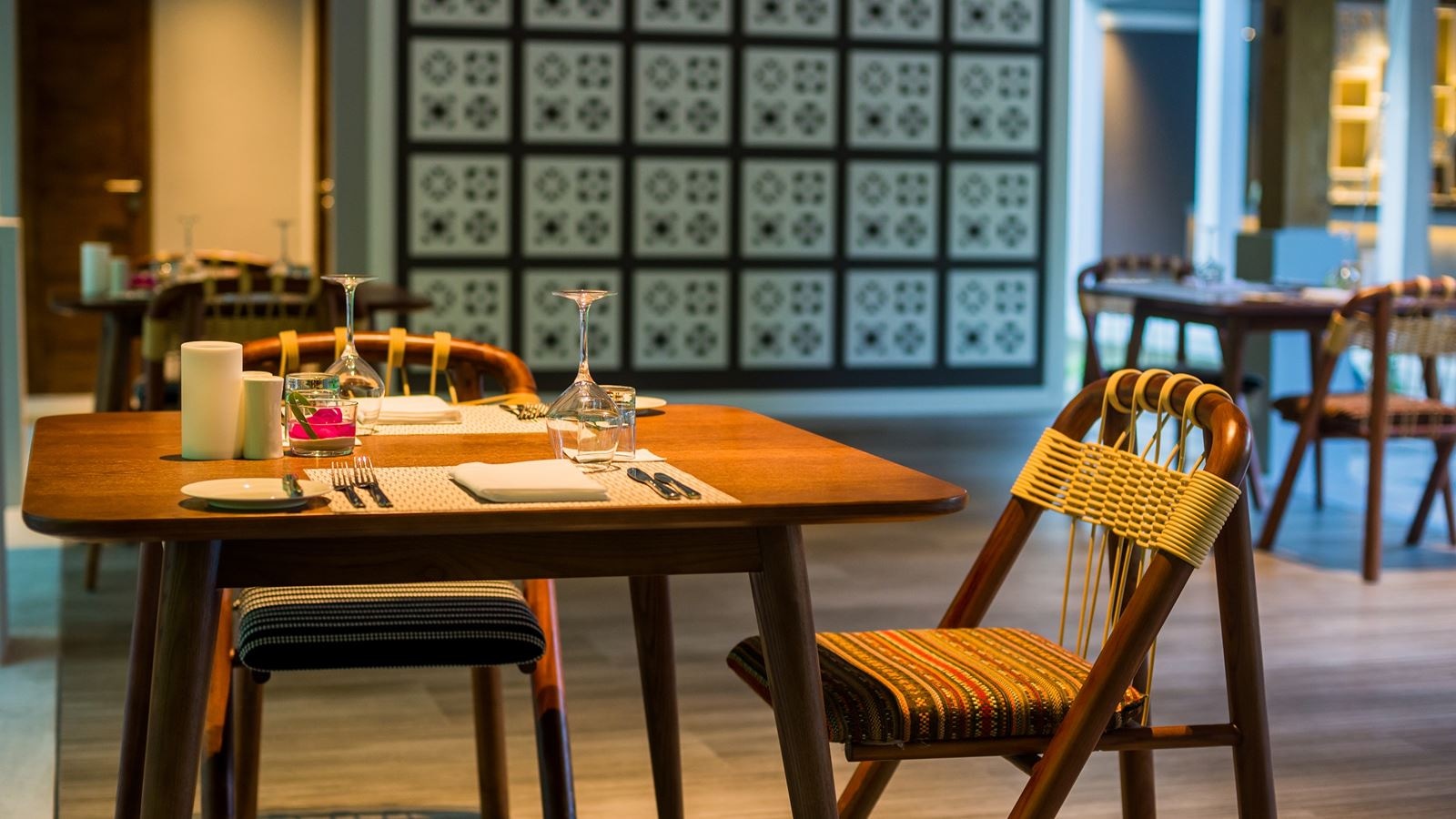 restaurants-battuta-restaurant