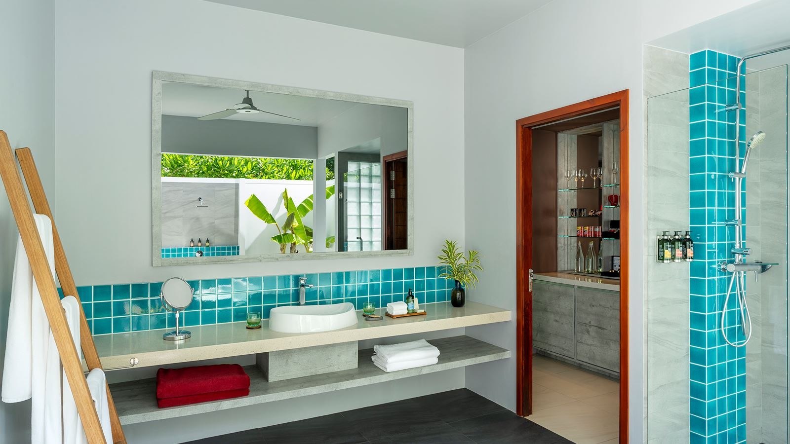 rooms-beach-villa-with-pool